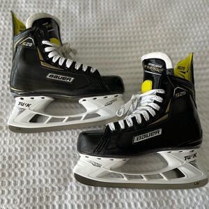 BAUER Supreme S29 Hockey Skate